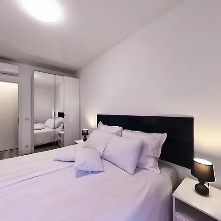 Lovely Two Rooms Apartment Budapest Exterior photo